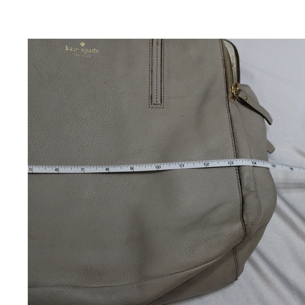 Kate Spade New York Light Gray Pebbled Leather Triple Compartment Tote Bag